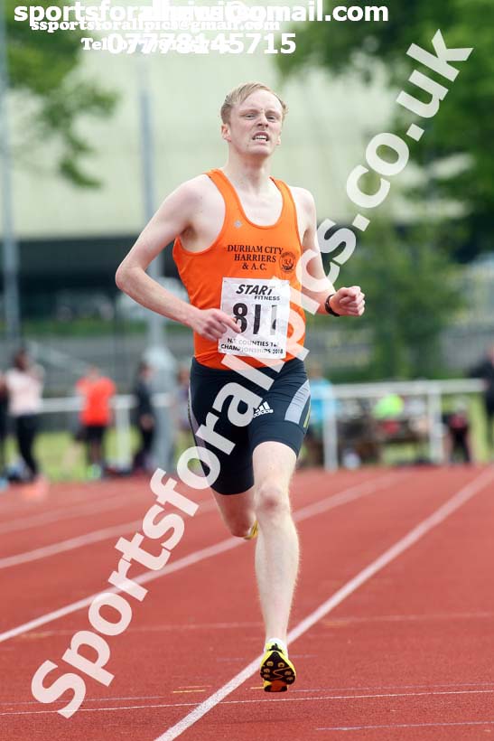 Senior and under-20s mens 5000 metres, North Eastern Track and Fields Champs., Middlesbrough. Photo: David T. Hewitson/Sports for All Pics